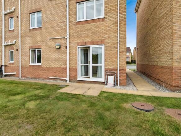2 bed Apartment for sale Image 12