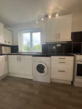 Kitchen 3.jpg