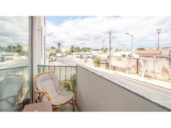 Renovated Apartment 500m from Dona Ana Beach, Lagos