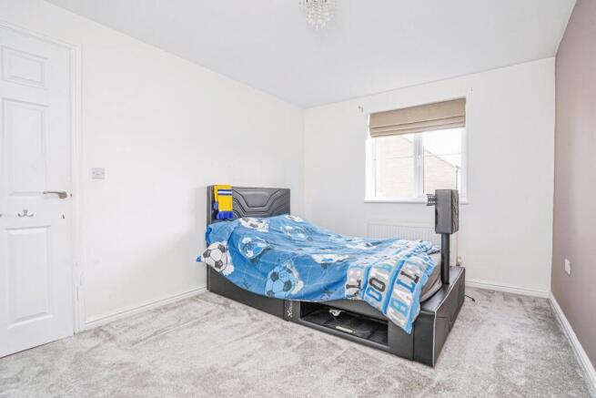 4 bed Detached for sale Image 12