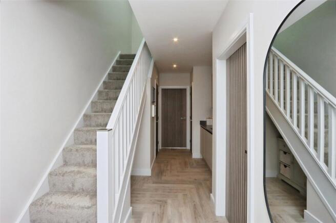 4 bed Detached for sale Image 8