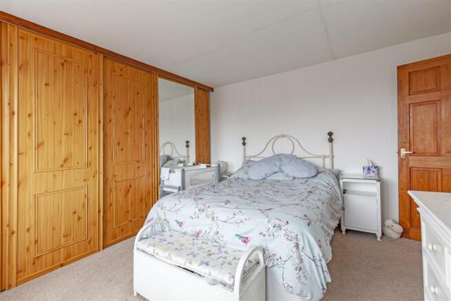 Bedroom 1-2.jpg