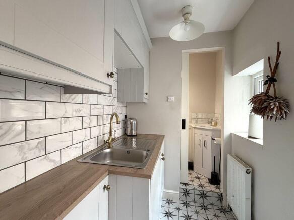 2 bed Terraced for sale Image 9