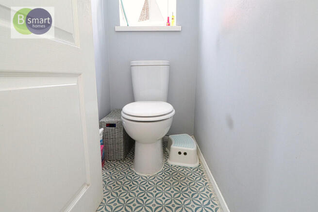 3 bed Semi-Detached for sale Image 11