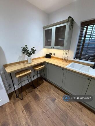 2 bed Bungalow to rent Image 4