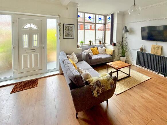 4 bed Semi-Detached for sale Image 4
