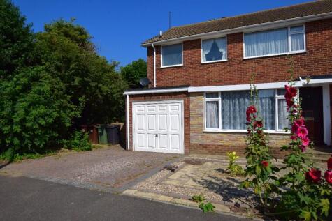 Waverley Gardens, BN24