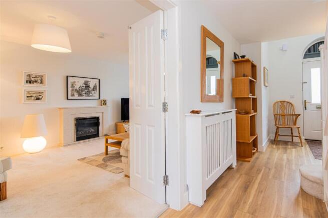 Townend Close, Husbands Bosworth, Lutterworth photo 4