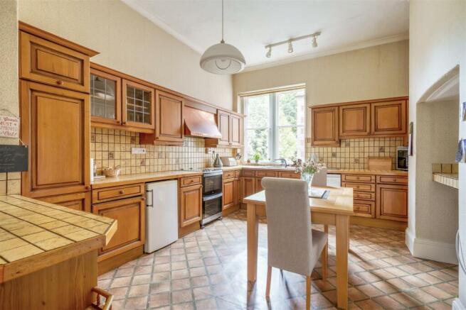 Kitchen / Breakfast Room
