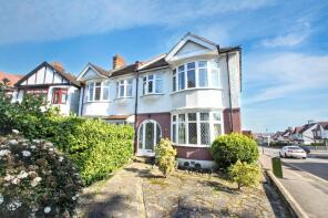 21, Madeira Grove, Woodford Green IG8 7QH