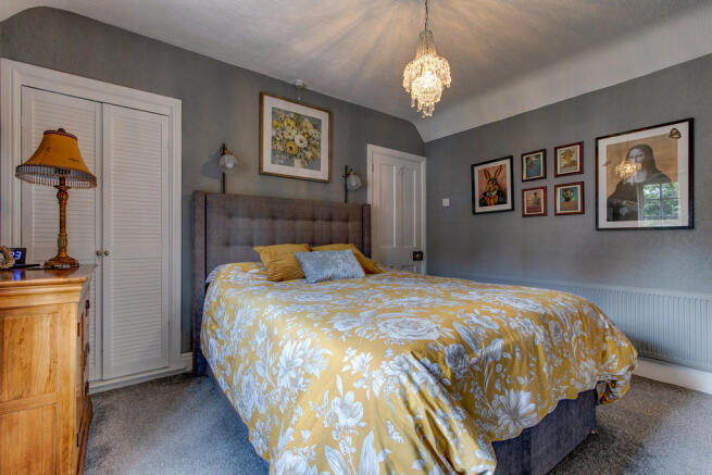 Master Bedroom - ...