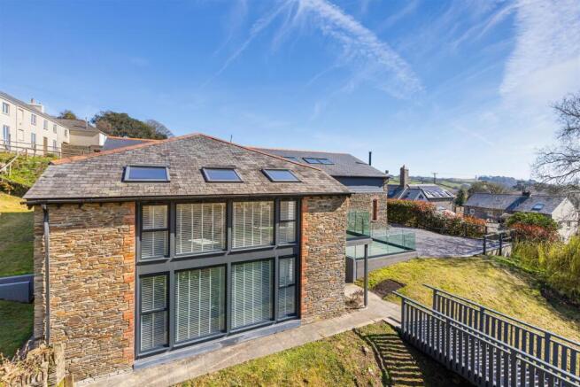 A01 - Higher Bowden Estate, Willow Bank - 250320.j