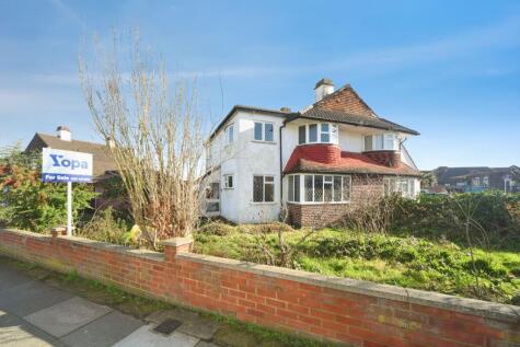 Kingsand Road, London, SE12