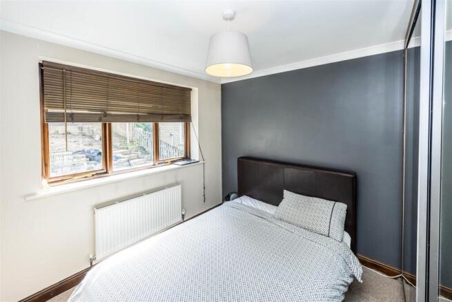 3 bed Semi-Detached for sale Image 5