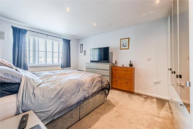 2 bed Apartment for sale Image 10