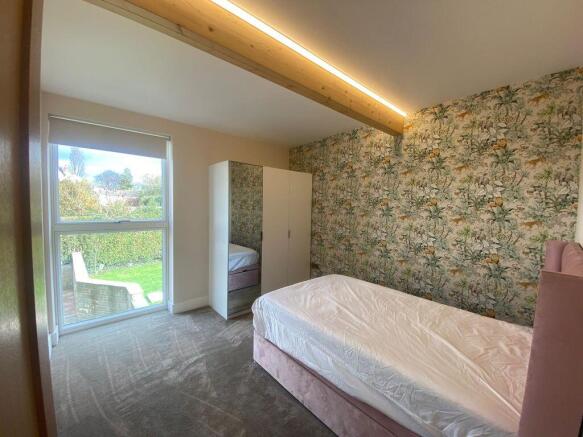 4 bed Detached to rent Image 12