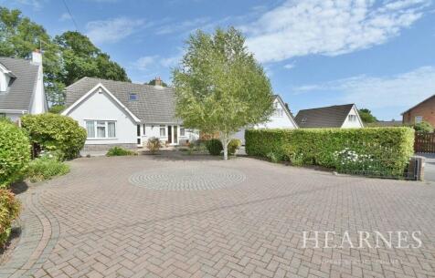 Victoria Road, Ferndown, BH22