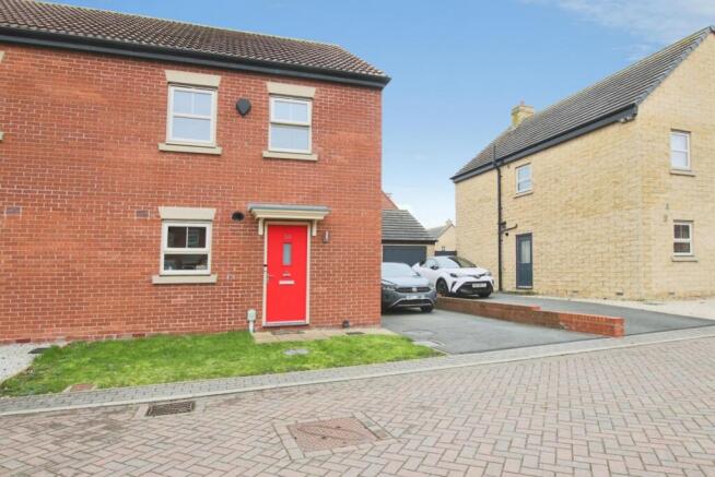 3 bed Semi-Detached for sale in hull