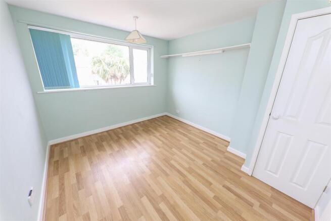 3 bed Semi-Detached for sale Image 8
