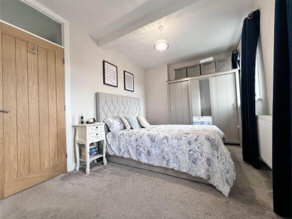 2 bed Cottage for sale Image 8