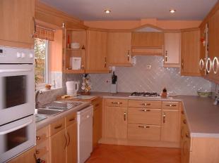 Dining kitchen