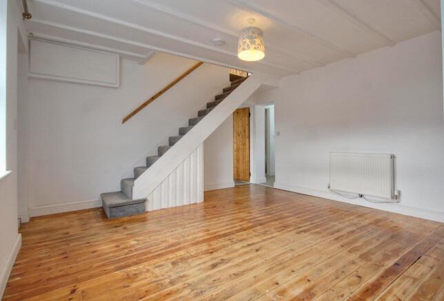 2 bed House to rent Image 4