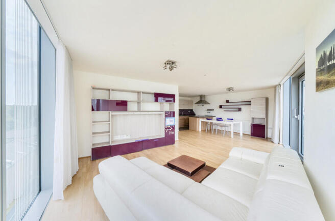 1343945-8-68a4969...