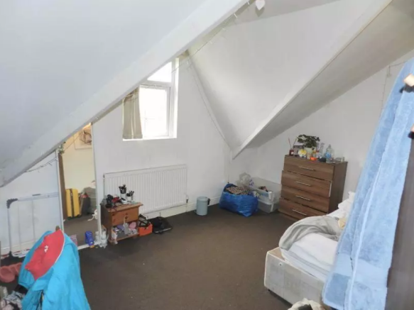 7 bed Terraced to rent Image 4