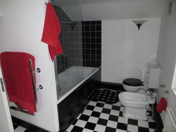 Photo 10