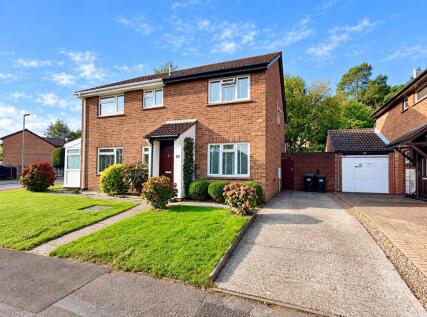 Ringbury, Lymington, Hampshire, SO41
