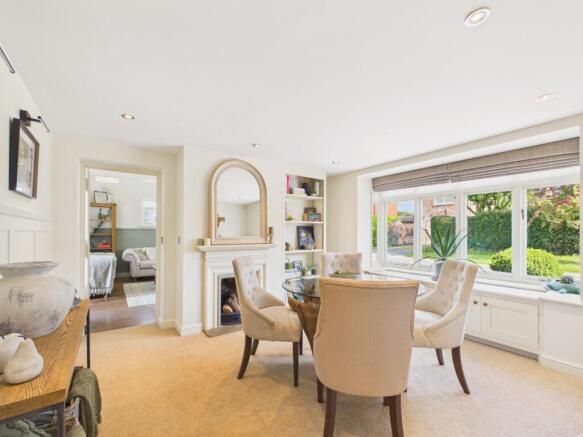 4 bed Detached for sale Image 6