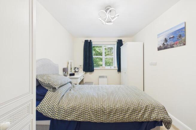 2 bed Apartment for sale Image 8