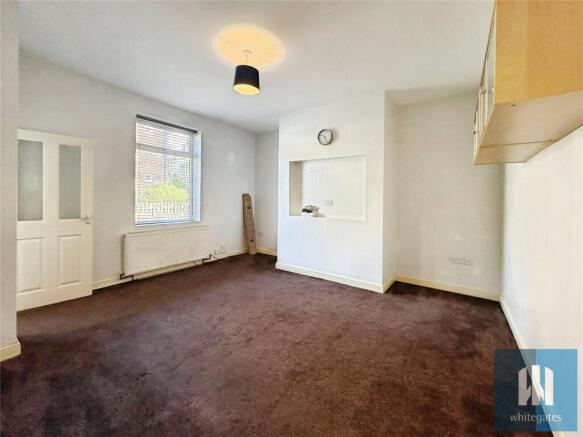 2 bed Terraced to rent Image 4
