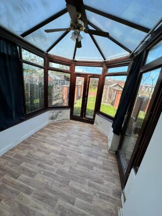 2 bed House for sale Image 5
