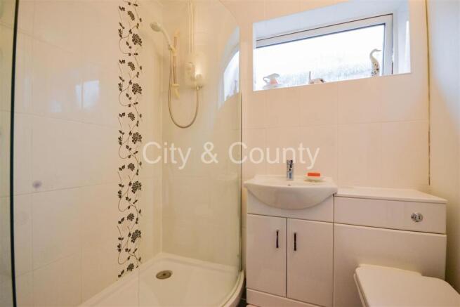 Shower Room.jpg