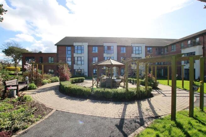 KINGSWOOD EXTERNA...