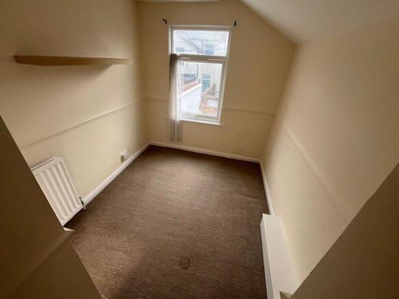3 bed House to rent Image 4