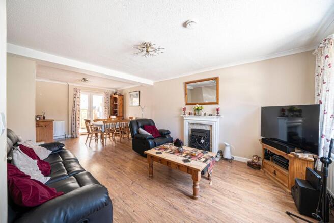 Living/Dining Room