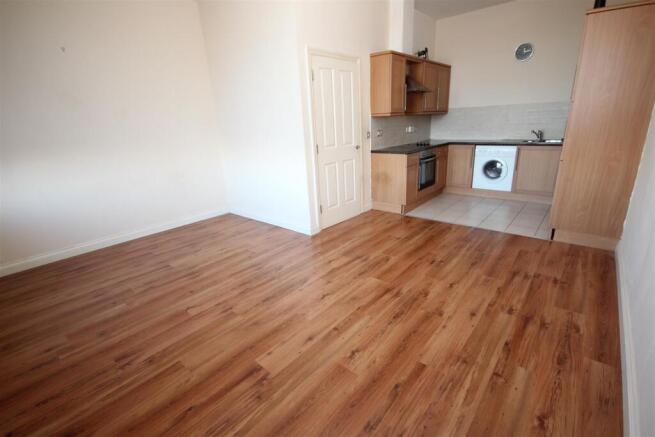 Lounge/Kitchen