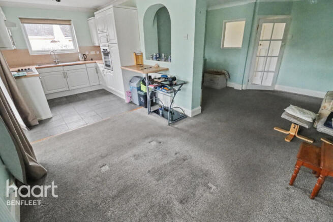 Philmead Road, Benfleet photo 4
