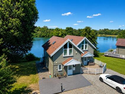 Lakeside, Overstone, Northamptonshire NN6