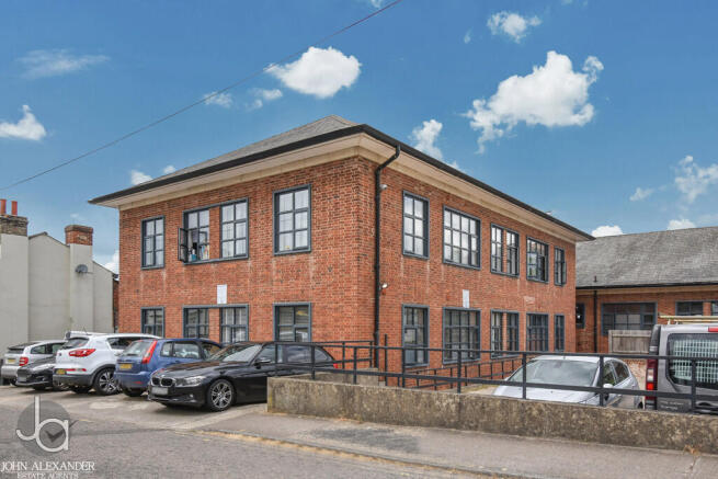 1-bed flat on Colchester,, £125,000