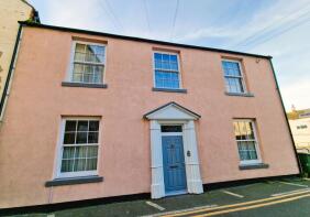 8a Balmoral Cottage, Station Road, Redcar TS10 1AQ