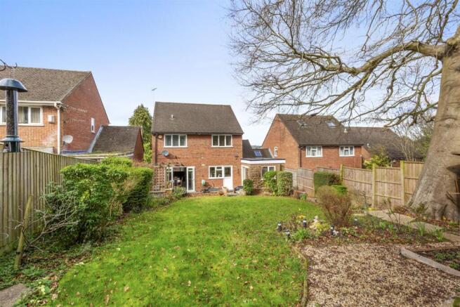 3 Sabina Close, HP12 3HF-13.jpg