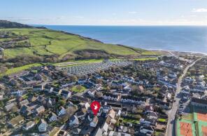 16, Queens Walk, Bridport DT6 6AB