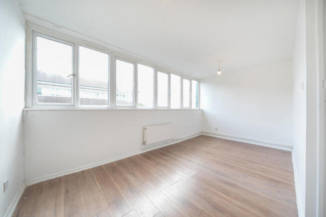1476816-1-6a27ea3...