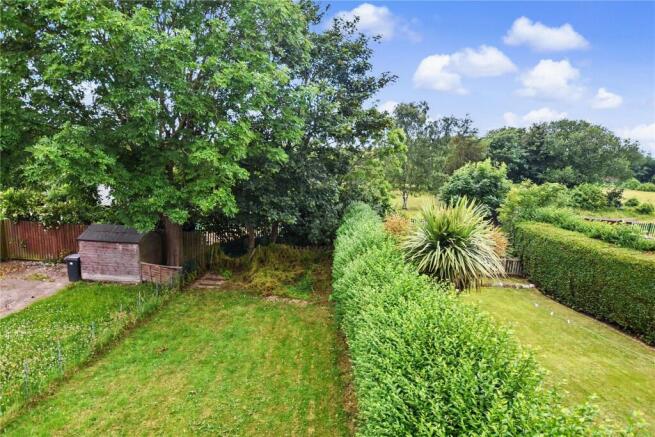 3 bed Terraced for sale Image 8