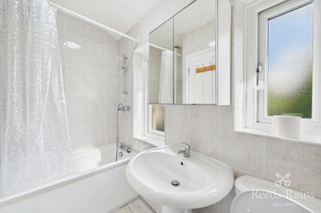 3 bed End of Terrace to rent Image 5
