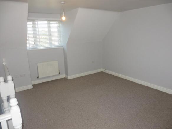 Master Bedroom (3)