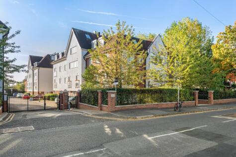 Pembroke Road, Ruislip, HA4